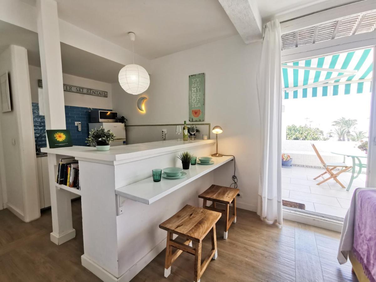 Charlie'S Apartment Los Molinos Коста-Тегисе Экстерьер фото
